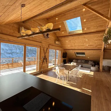Appartement Splendide Style Classé 4 étoiles, Terrasse Face à La Montagne